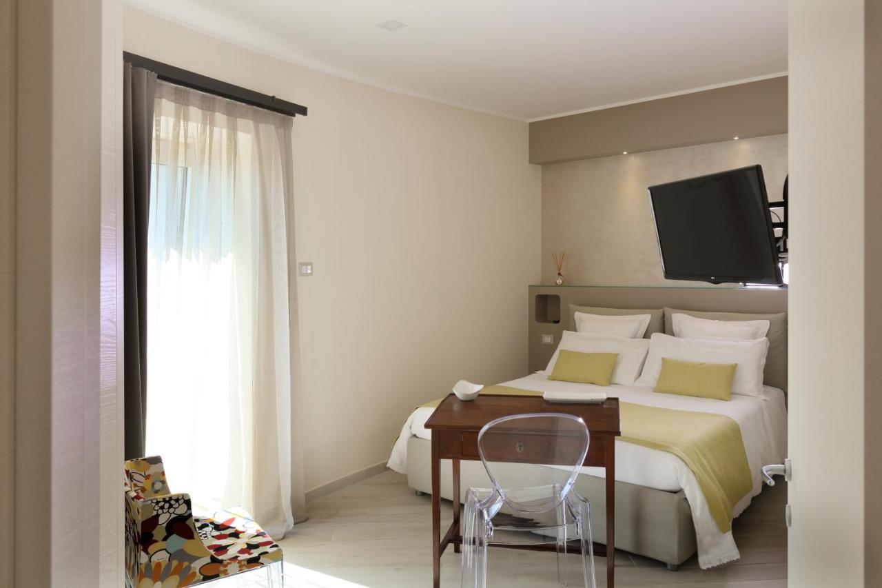 Sparviero Luxury Suites Taormine Extérieur photo