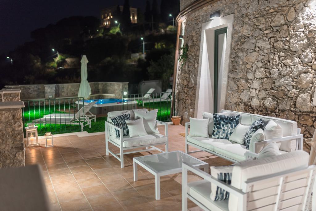 Sparviero Luxury Suites Taormine Extérieur photo