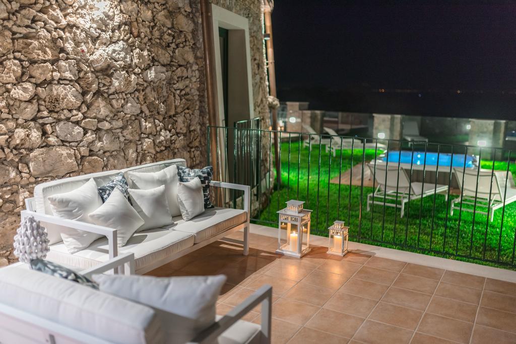 Sparviero Luxury Suites Taormine Extérieur photo