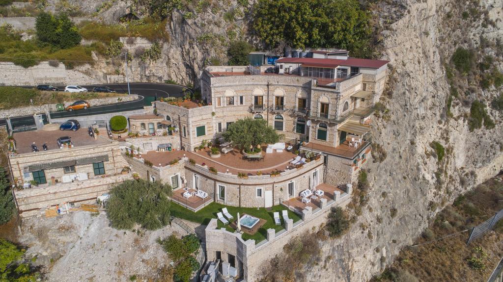 Sparviero Luxury Suites Taormine Extérieur photo